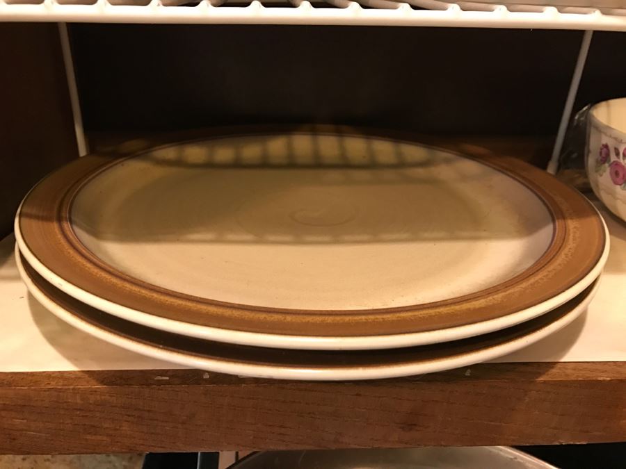 Tony Ya Melamine Ware Dish Set + Mikasa Maxima Brywood China Set + Pair Of Electra Casual Ceram Stoneware Plates [Photo 10]