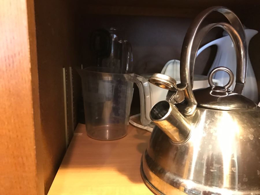 Huge Cabinet Lot Of Appliances, Glass Pyrex Bakeware, SS Teapot, Glass Tumbler Set, Magic Bullet, Mason Jars, Wooden Salad Bowl Set And More (See All Photos) [Photo 24]