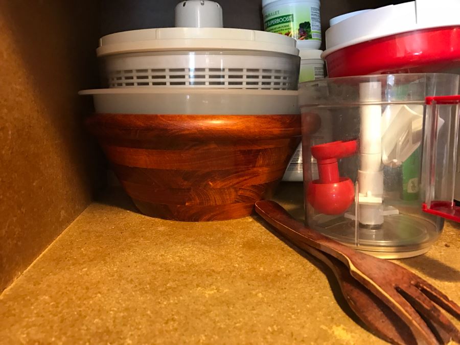 Huge Cabinet Lot Of Appliances, Glass Pyrex Bakeware, SS Teapot, Glass Tumbler Set, Magic Bullet, Mason Jars, Wooden Salad Bowl Set And More (See All Photos) [Photo 16]