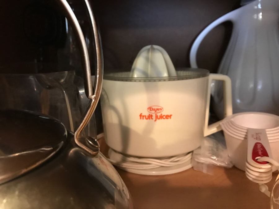 Huge Cabinet Lot Of Appliances, Glass Pyrex Bakeware, SS Teapot, Glass Tumbler Set, Magic Bullet, Mason Jars, Wooden Salad Bowl Set And More (See All Photos) [Photo 23]