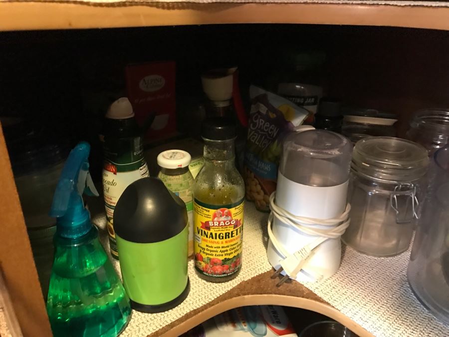 Huge Cabinet Lot Of Appliances, Glass Pyrex Bakeware, SS Teapot, Glass Tumbler Set, Magic Bullet, Mason Jars, Wooden Salad Bowl Set And More (See All Photos) [Photo 11]