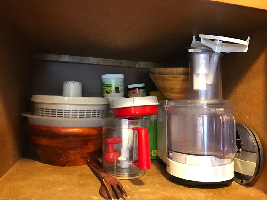 Huge Cabinet Lot Of Appliances, Glass Pyrex Bakeware, SS Teapot, Glass Tumbler Set, Magic Bullet, Mason Jars, Wooden Salad Bowl Set And More (See All Photos) [Photo 15]