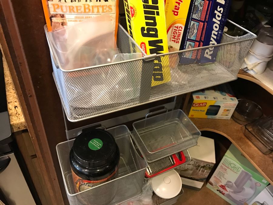 Huge Cabinet Lot Of Appliances, Glass Pyrex Bakeware, SS Teapot, Glass Tumbler Set, Magic Bullet, Mason Jars, Wooden Salad Bowl Set And More (See All Photos) [Photo 4]