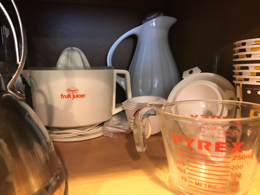 Huge Cabinet Lot Of Appliances, Glass Pyrex Bakeware, SS Teapot, Glass Tumbler Set, Magic Bullet, Mason Jars, Wooden Salad Bowl Set And More (See All Photos) [Photo 22]