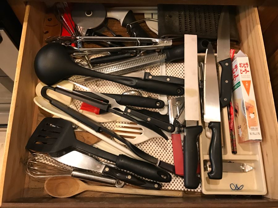 Lot Of Utensils And Knives [Photo 1]