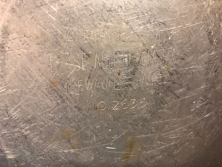 Large Stainless Steel Mixing Salad Bowl And Large Aluminum Pan With Lid [Photo 6]