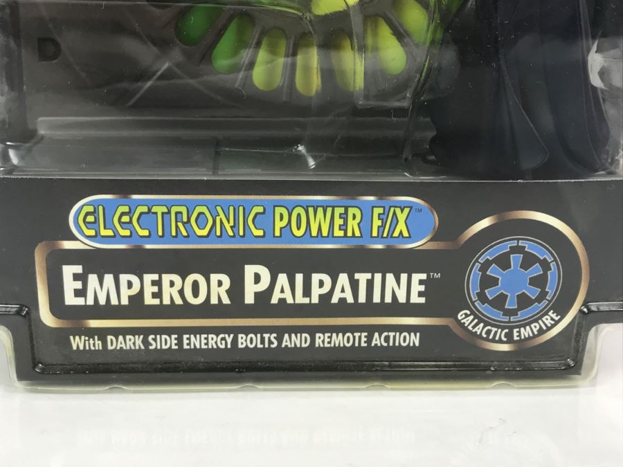 STAR WARS The Power Of The Force Emperor Palpatine Electronic Power F/X Kenner Hasbro 1997 New On Card [Photo 4]