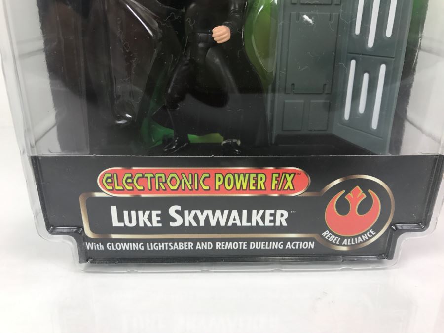 STAR WARS The Power Of The Force Luke Skywalker Electronic Power F/X Kenner Hasbro 1997 New On Card [Photo 4]