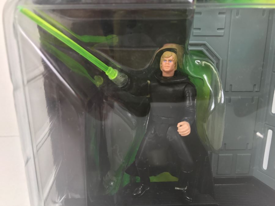 STAR WARS The Power Of The Force Luke Skywalker Electronic Power F/X Kenner Hasbro 1997 New On Card [Photo 3]