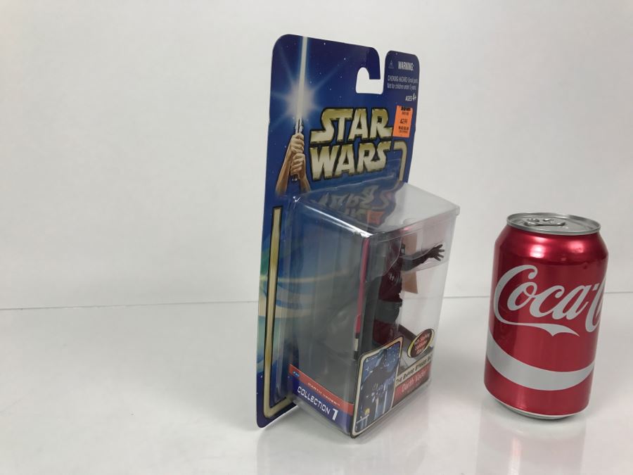 STAR WARS The Empire Strikes Back Darth Vader With Slashing Light Saber Attack Collection 1 Hasbro 2001 New On Card [Photo 7]