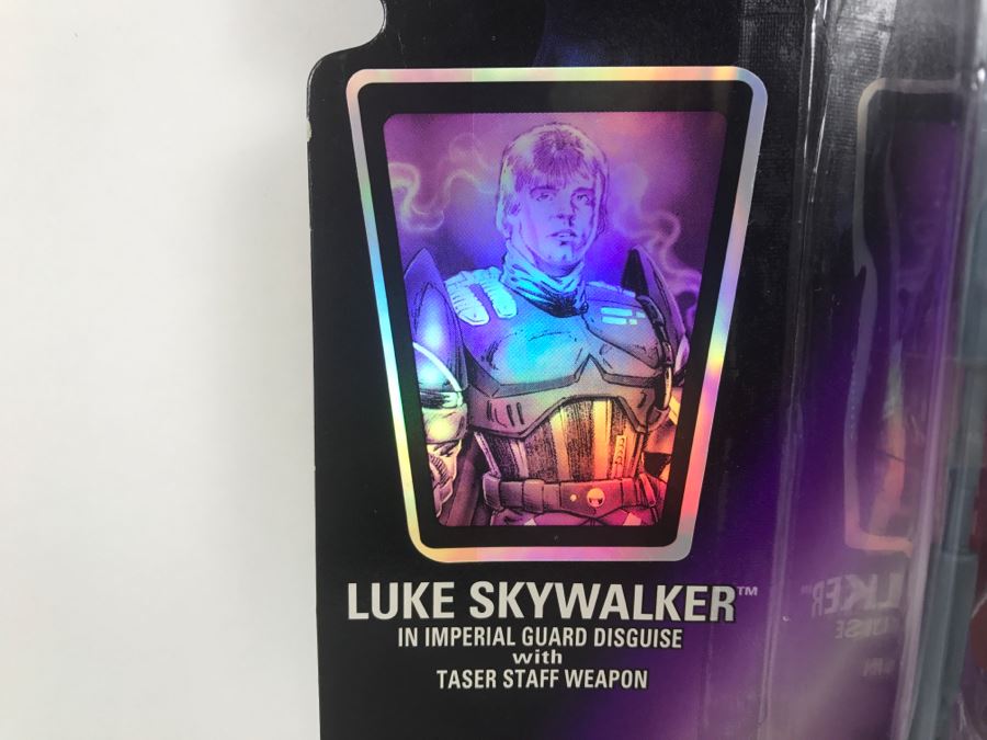 STAR WARS Shadows Of The Empire Luke Skywalker In Imperial Guard Disguise with Taser Staff Weapon Kenner Hasbro 1996 69605/69566 New On Card [Photo 9]