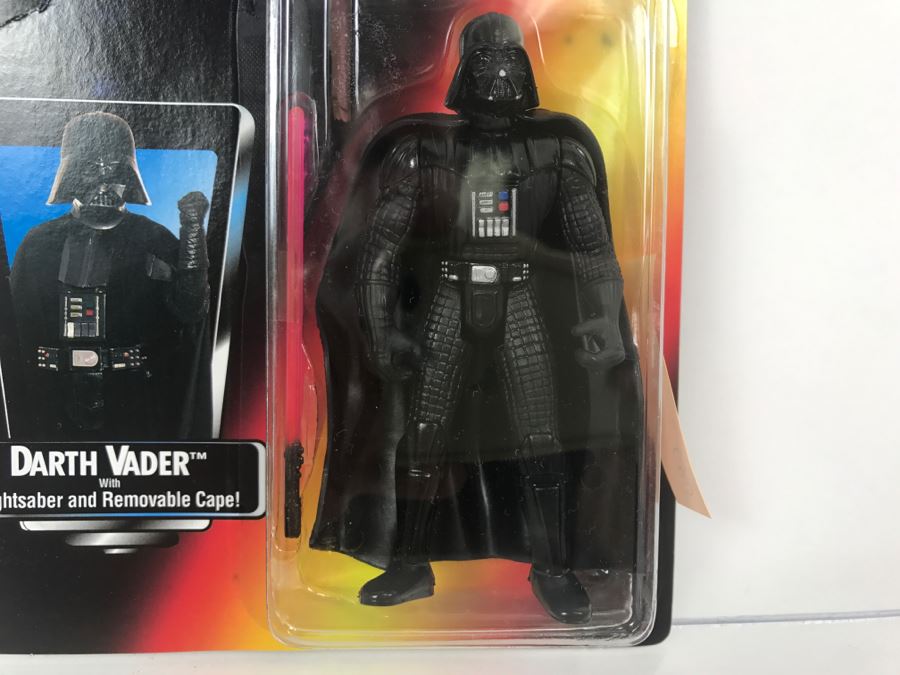 STAR WARS The Power Of The Force Darth Vader With Lightsaber And Removable Cape Kenner Tonka Hasbro 1995  69570/69572 New On Card [Photo 6]