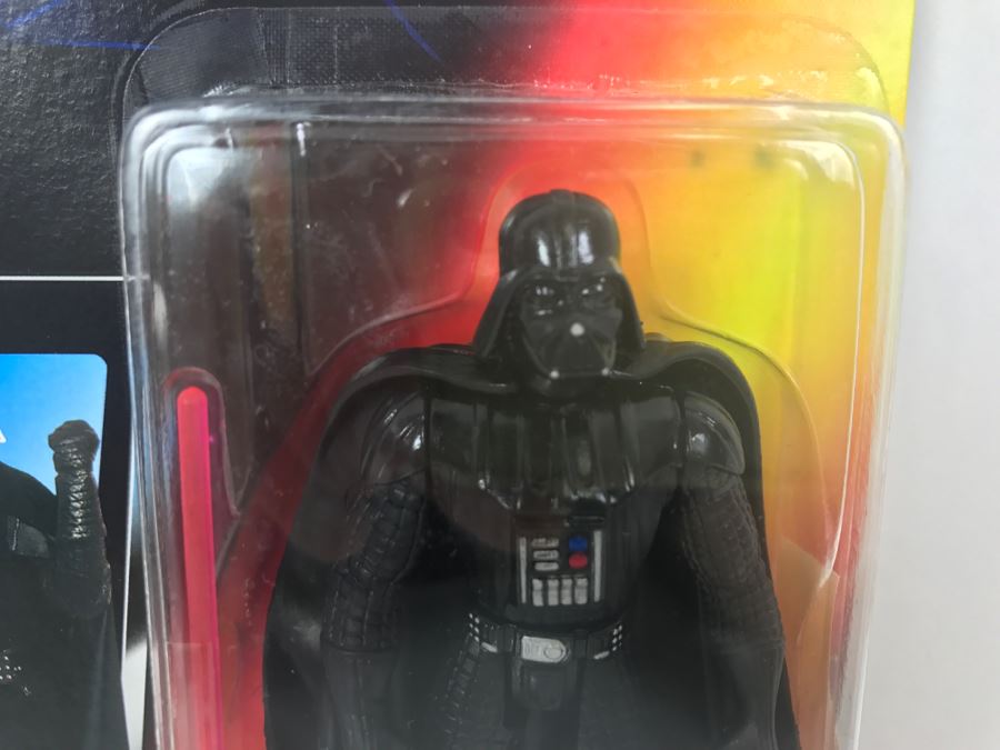 STAR WARS The Power Of The Force Darth Vader With Lightsaber And Removable Cape Kenner Tonka Hasbro 1995  69570/69572 New On Card [Photo 5]