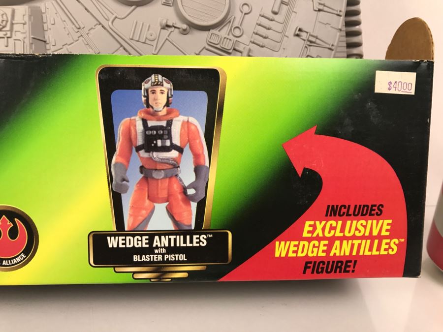 STAR WARS The Power Of The Force Millennium Falcon Carry Case With Wedge Antilles Kenner Hasbro 1997 New In Box [Photo 6]