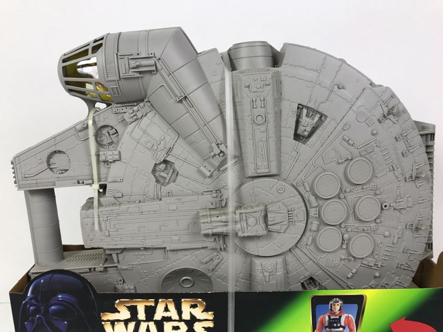 STAR WARS The Power Of The Force Millennium Falcon Carry Case With Wedge Antilles Kenner Hasbro 1997 New In Box [Photo 2]