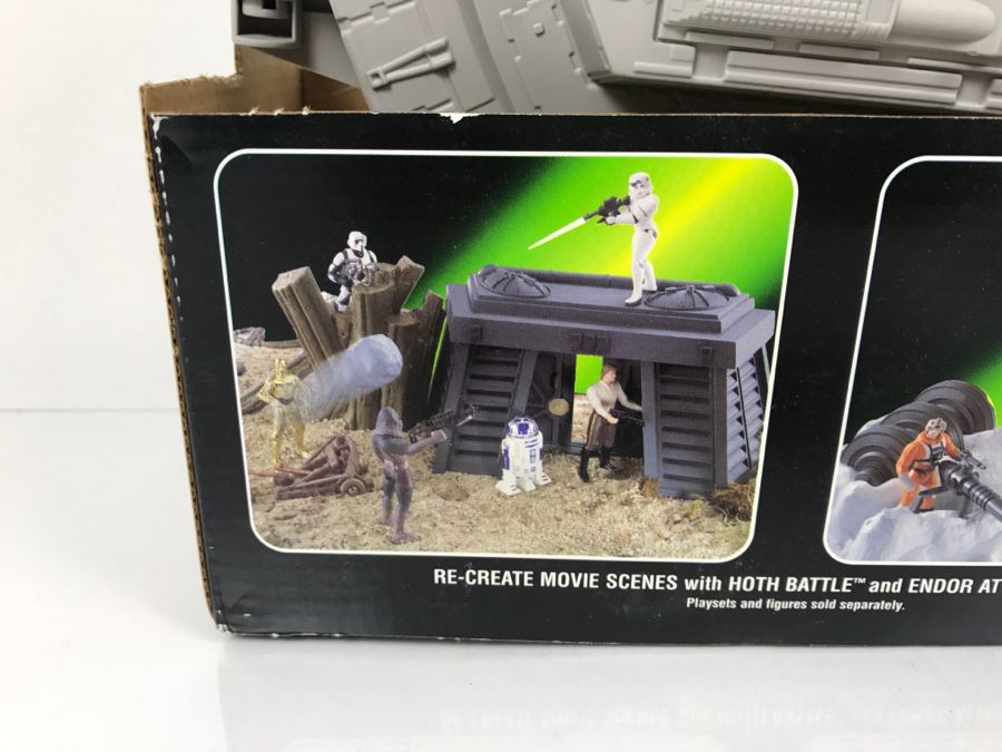 STAR WARS The Power Of The Force Millennium Falcon Carry Case With Wedge Antilles Kenner Hasbro 1997 New In Box [Photo 11]