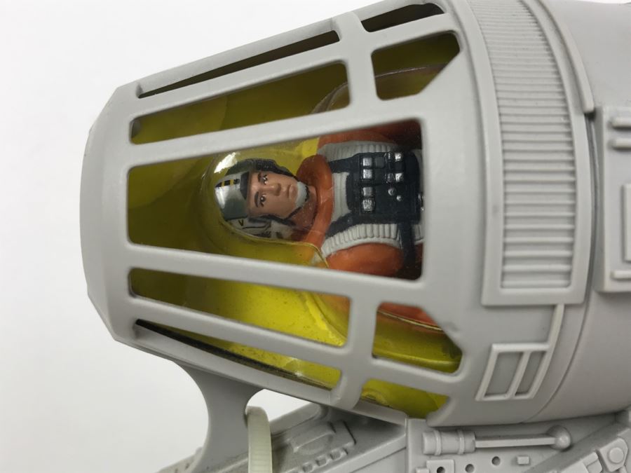 STAR WARS The Power Of The Force Millennium Falcon Carry Case With Wedge Antilles Kenner Hasbro 1997 New In Box [Photo 7]