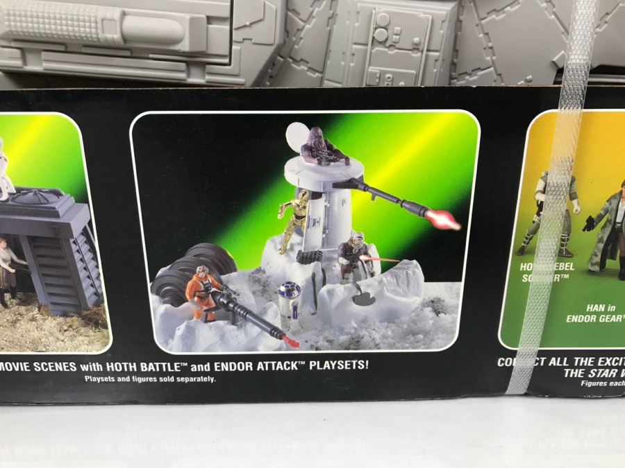 STAR WARS The Power Of The Force Millennium Falcon Carry Case With Wedge Antilles Kenner Hasbro 1997 New In Box [Photo 12]