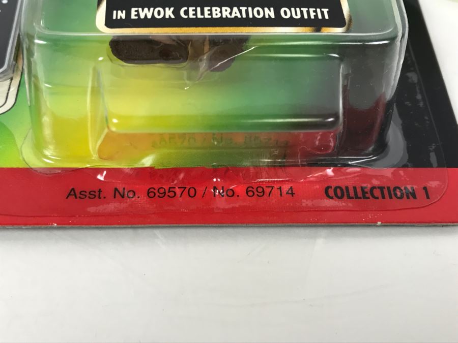 STAR WARS The Power Of The Force Princess Leia Organa in Ewok Celebration Outfit Freeze Frame Action Slide Collection 1 Kenner Hasbro 1997 69570/69714 New On Card [Photo 9]