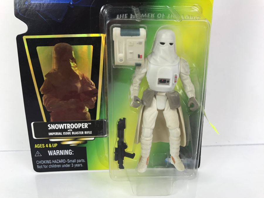STAR WARS The Power Of The Force Snowtrooper With Imperial Issue Blaster Rifle Collection 3 Kenner Hasbro 1997 69705/69632 New On Card [Photo 4]