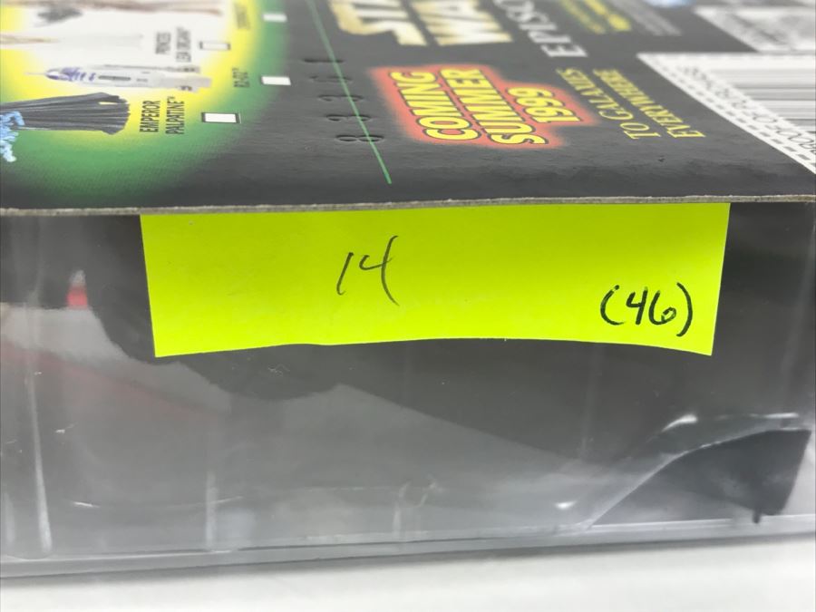 STAR WARS The Power Of The Force Darth Vader With Light Saber Episode 1 FlashBack Photo Kenner Hasbro 1998 69680/84046 New On Card [Photo 13]