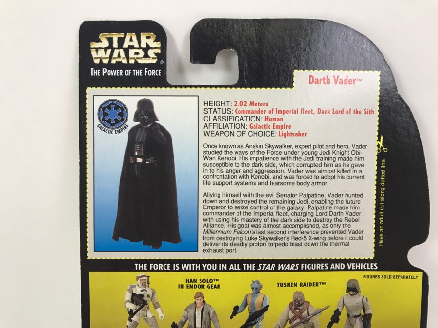 STAR WARS The Power Of The Force Darth Vader With Lightsaber And Removable Cape Collection 1 Kenner Hasbro 1995  69570/69572 New On Card [Photo 9]