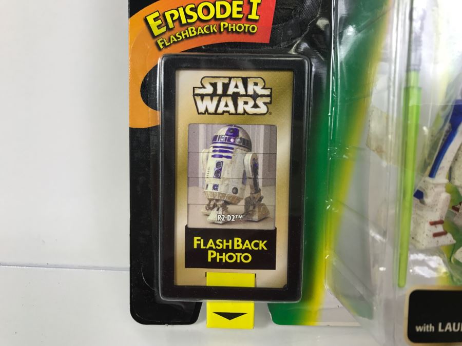 STAR WARS The Power Of The Force R2-D2 With Launching Lightsaber Episode 1 FlashBack Photo Kenner Hasbro 1998 69680/84043 New On Card [Photo 7]
