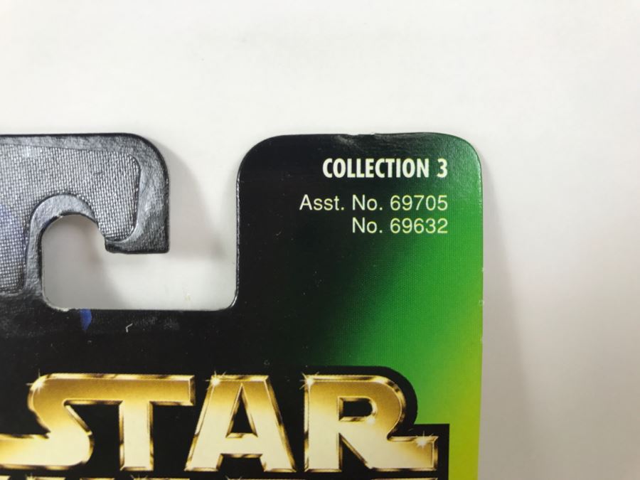 STAR WARS The Power Of The Force Snowtrooper With Imperial Issue Blaster Rifle Collection 3 Kenner Hasbro 1997 69705/69632 New On Card [Photo 3]