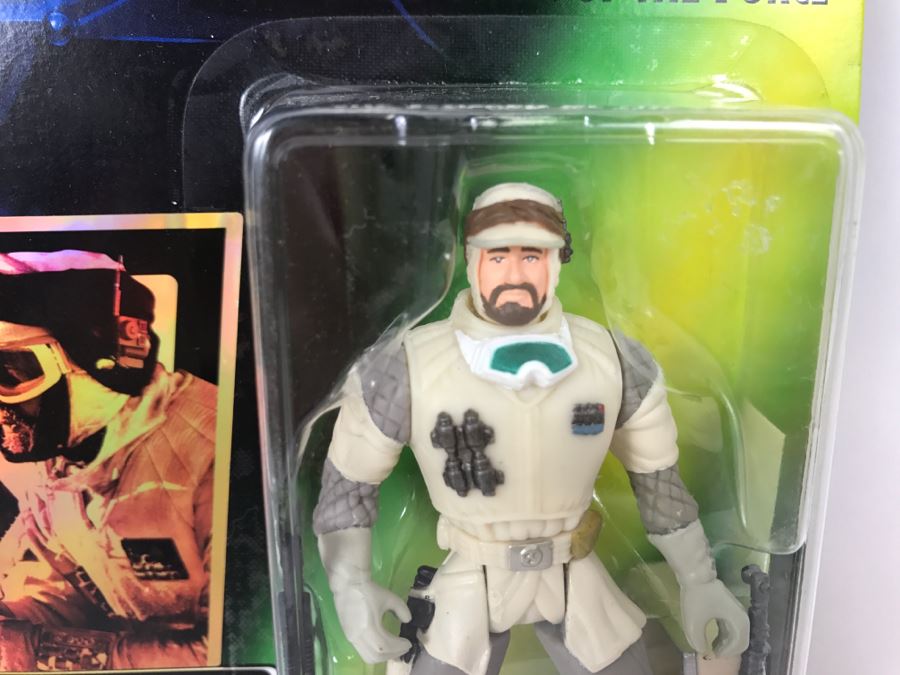 STAR WARS The Power Of The Force Hoth Rebel Soldier With Survival Backpack And Blaster Rifle Collection 2 Kenner Hasbro 1996 69605/69631 New On Card [Photo 5]