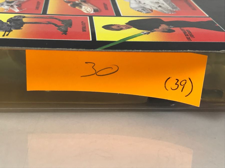 STAR WARS The Power Of The Force Han Solo In Hoth Gear With Blaster Pistol and Assault Rifle Kenner Tonka Hasbro 1995 69570/69587 New On Card [Photo 12]