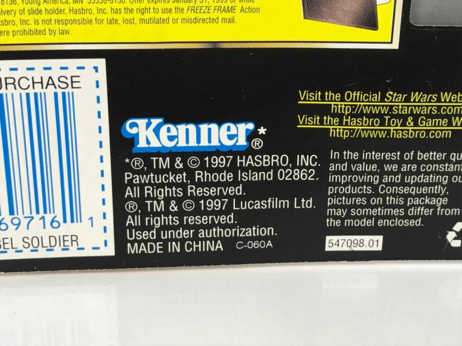 STAR WARS The Power Of The Force Endor Rebel Soldier With Survival Backpack And Blaster Rifle Freeze Frame Action Slide Collection 1 Kenner Hasbro 1997 69570/69716 New On Card [Photo 12]