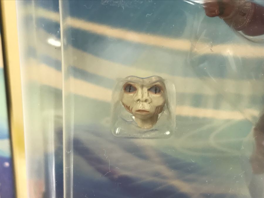 STAR WARS Attack of the Clones Zam Wesell Bounty Hunter #18 Collection 1 Hasbro 2002 84655/84851 New On Card [Photo 7]