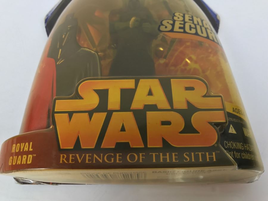 STAR WARS Revenge Of The Sith Senate Security Royal Guard Black 23 Collection 2 Hasbro 2005 85295/85174  New On Card [Photo 6]