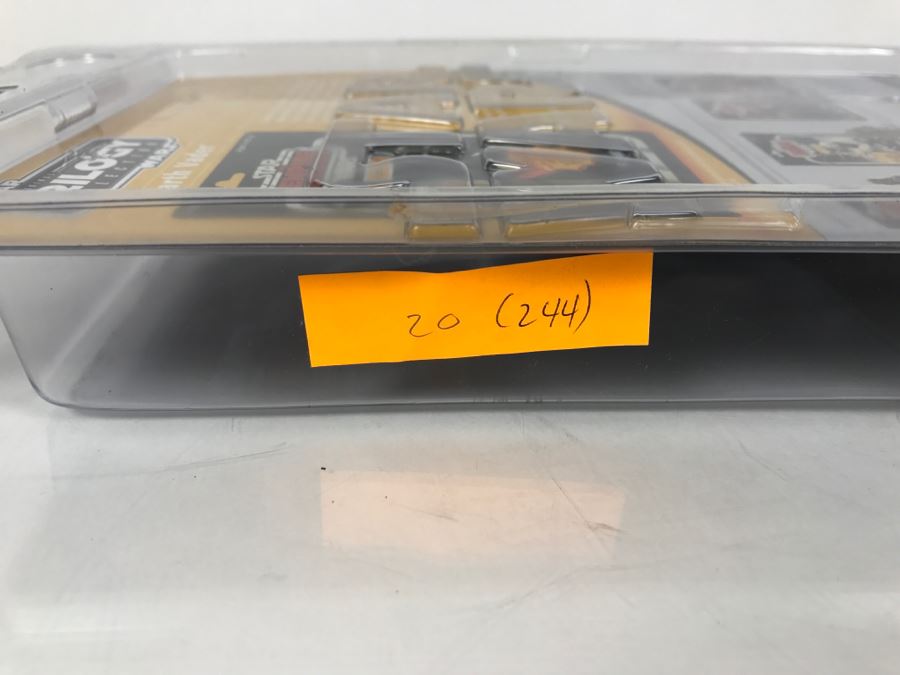 STAR WARS The Original Trilogy Collection The Empire Strikes Back Darth Vader Hasbro 2004 85235 New On Card [Photo 11]