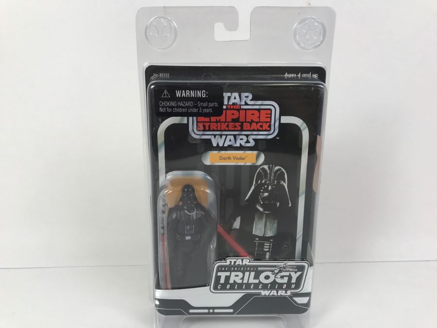 STAR WARS The Original Trilogy Collection The Empire Strikes Back Darth Vader Hasbro 2004 85235 New On Card