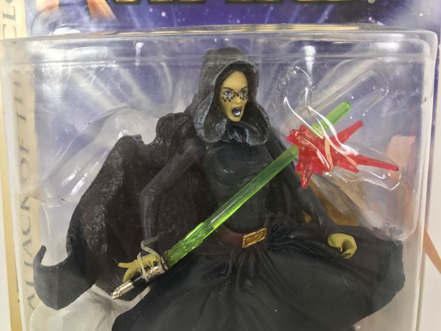 STAR WARS Attack Of The Clones Barriss Offee Battle Of Geonosis #12 Hasbro 2003 85025/84715 New On Card [Photo 4]