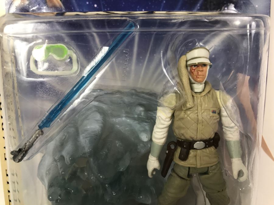STAR WARS The Empire Strikes Back Luke Skywalker Hoth Attack #03 Hasbro 2003 84727/84715 New On Card [Photo 4]