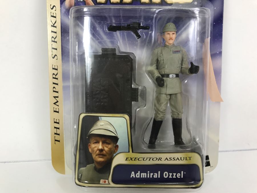 STAR WARS The Empire Strikes Back Executor Assault Admiral Ozzel #15 Hasbro 2004 84770/84715 New On Card [Photo 3]