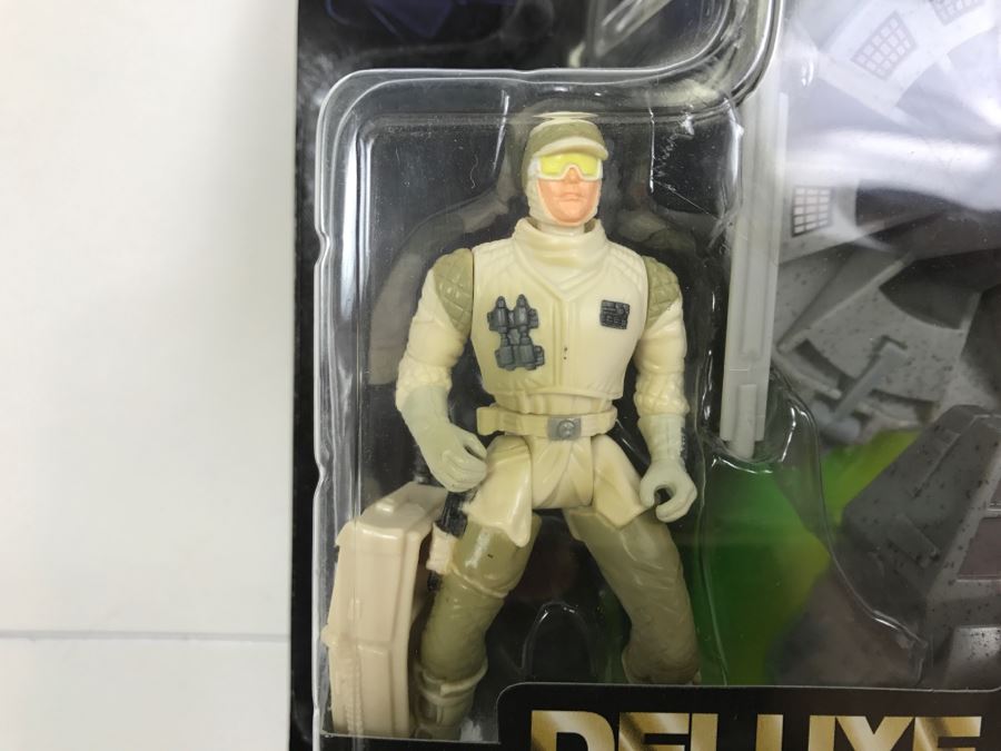 STAR WARS Deluxe Hoth Rebel Soldier With Anti-Vehicle Laser Cannon Kenner Hasbro 1996 69610/69744 New On Card [Photo 5]