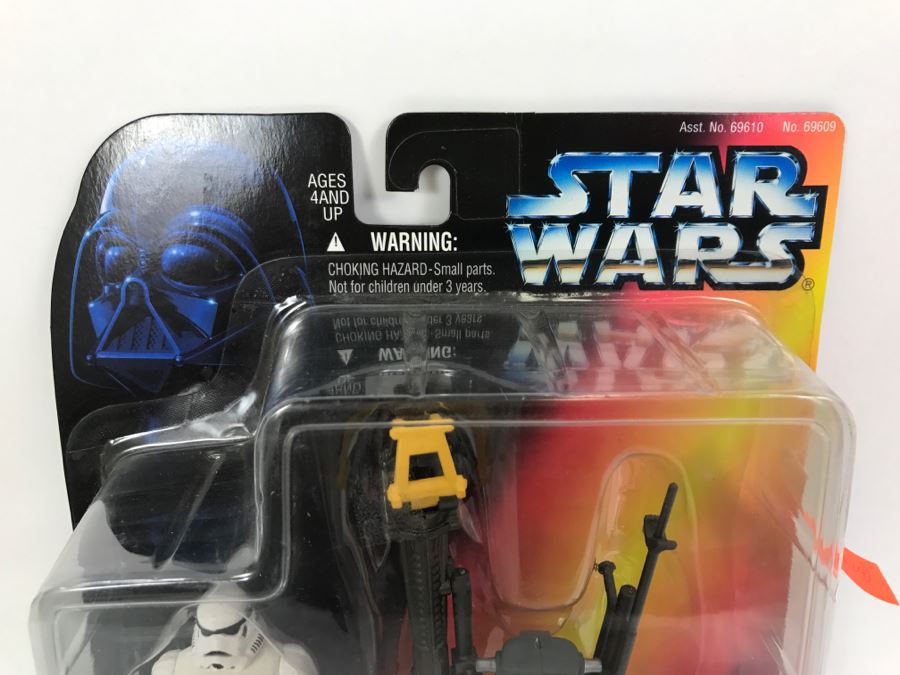 STAR WARS Deluxe Crowd Control Stormtrooper With Flight-Action Thruster Pack Ans Capture Claw Kenner Hasbro 1996 69610/69609 New On Card [Photo 2]