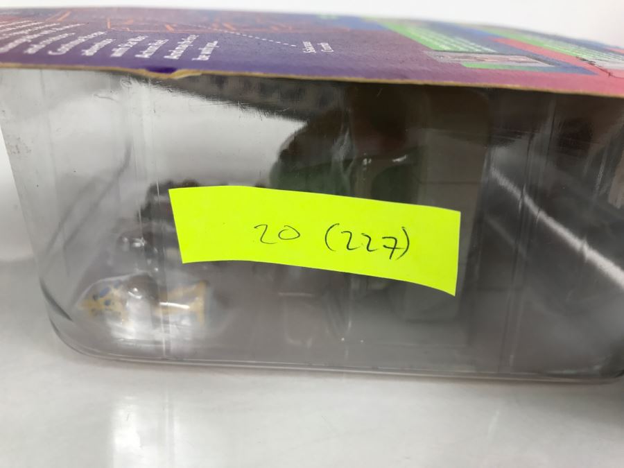 STAR WARS Action Fleet Battle Packs #8 Desert Palace Jabba The Hutt With Poseable-Action Figures Princess Leia, Ishi Tib, Lando Calrissian, Sy Snootles Galoob 1996 68010 New On Card [Photo 14]