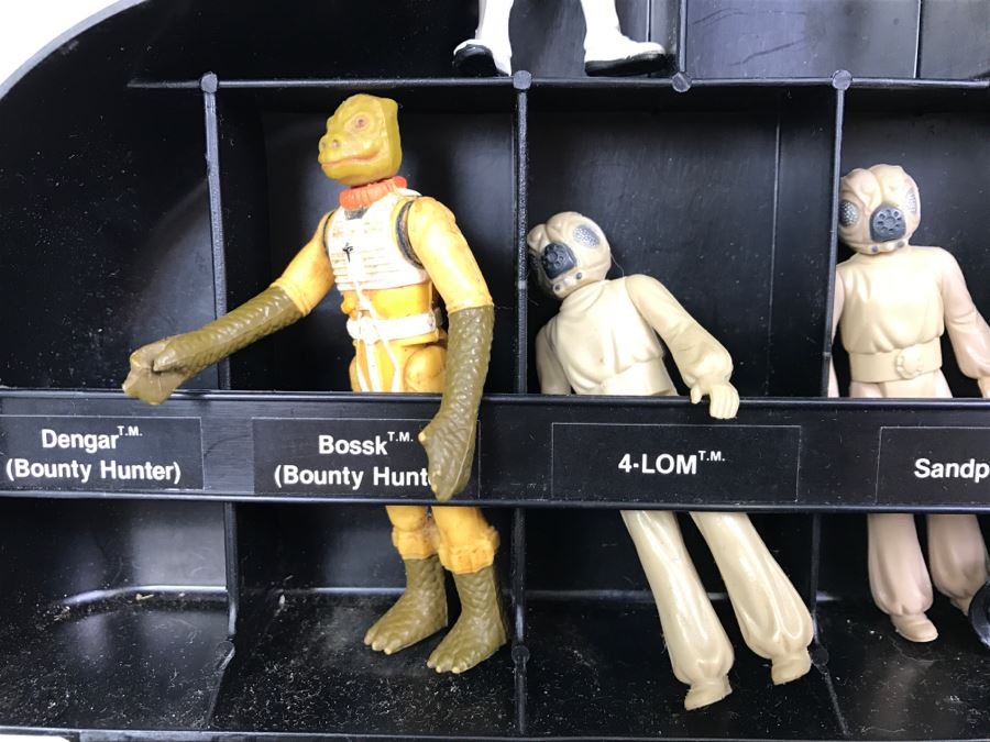 STAR WARS The Empire Strikes Back Darth Vader Accessory Storage Chamber With Action Figures Some From Hong Kong Dated in 1979/1980 [Photo 11]