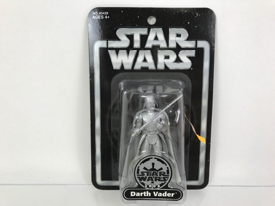 STAR WARS Darth Vader Hasbro 85428 2004 New On Card [Photo 2]