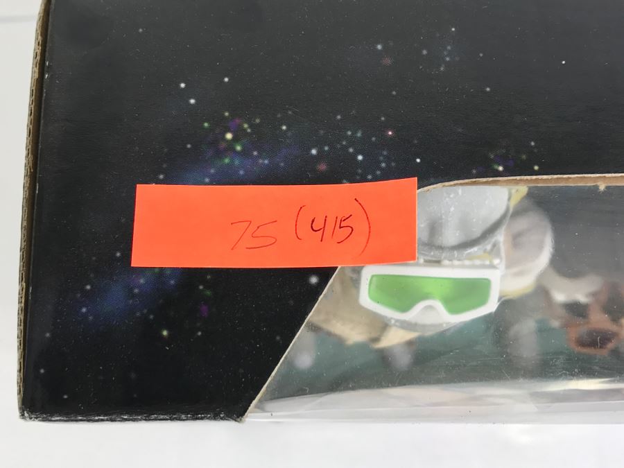 STAR WARS Action Collection Figure Pack With Luke Skywalker, Hans Solo, Snowtrooper And AT-AT Driver Kenner Hasbro 57109 1998 New In Box [Photo 26]