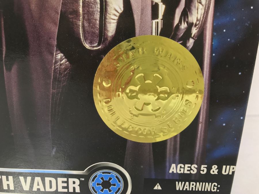 STAR WARS Collector Series Darth Vader Kenner Hasbro 1996 27726/27723 New In Box [Photo 4]