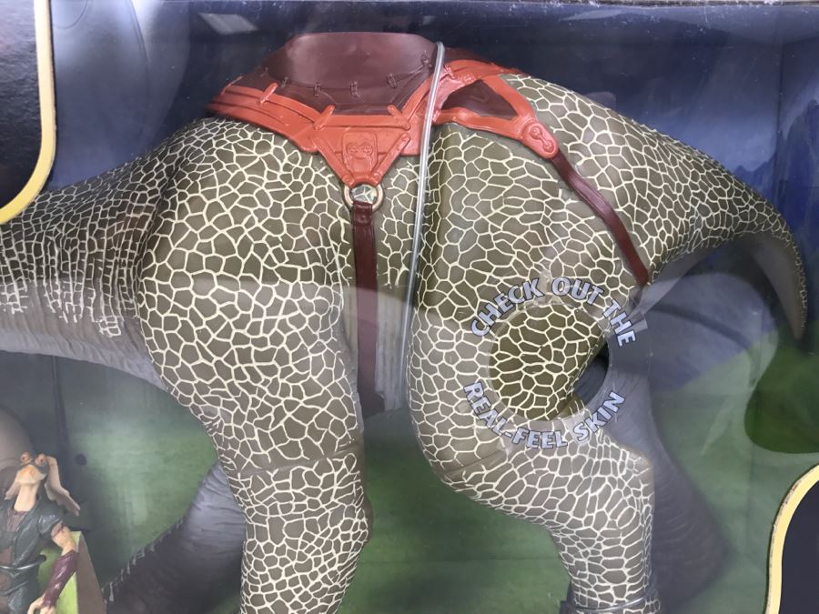 STAR WARS Episode 1 Fambaa With Shield Generator and Gungan Warrior Hasbro 1999 84369 New In Box [Photo 6]