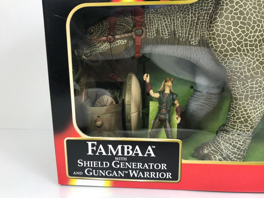 STAR WARS Episode 1 Fambaa With Shield Generator and Gungan Warrior Hasbro 1999 84369 New In Box [Photo 3]
