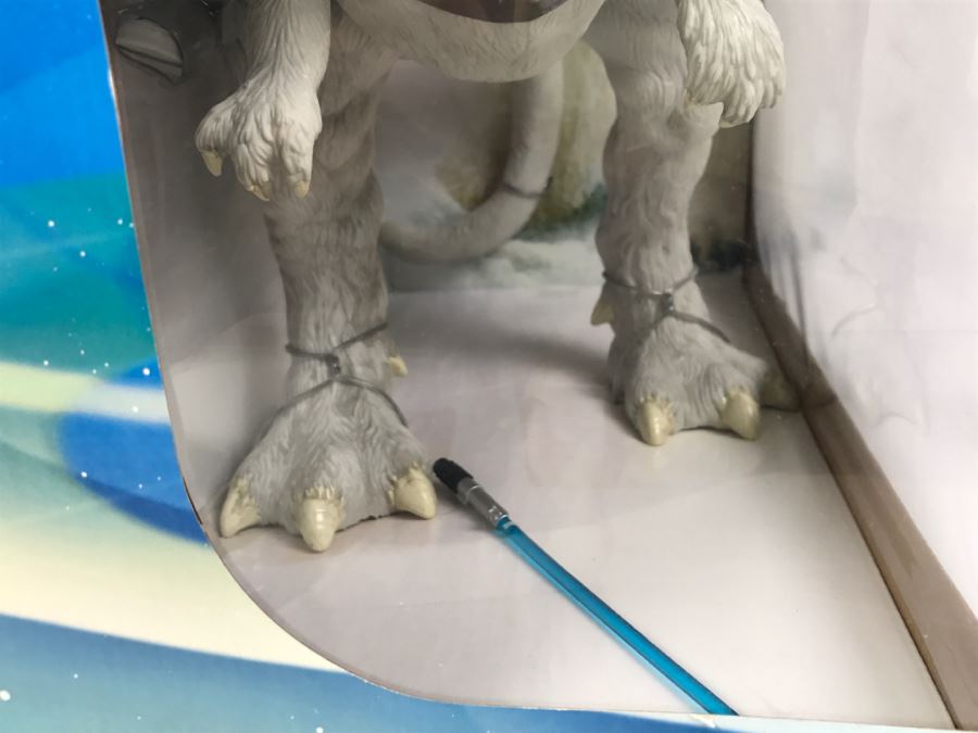 STAR WARS The Empire Strikes Back Luke Skywalker And Tauntaun Hasbro 2002 32516 New In Box [Photo 14]