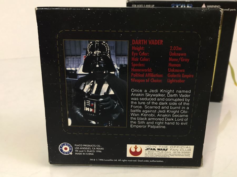 STAR WARS Assorted Items -3 Die Cast Key Chains Placo 1996 Collectors Edition; R2-D2 (Artoo-Detoo) 04101, C-3PO (See-Threepio) 02718, Darth Vader 03670, And 1 Christmas Ornament Hallmark Luke Skywalker 1997 [Photo 11]