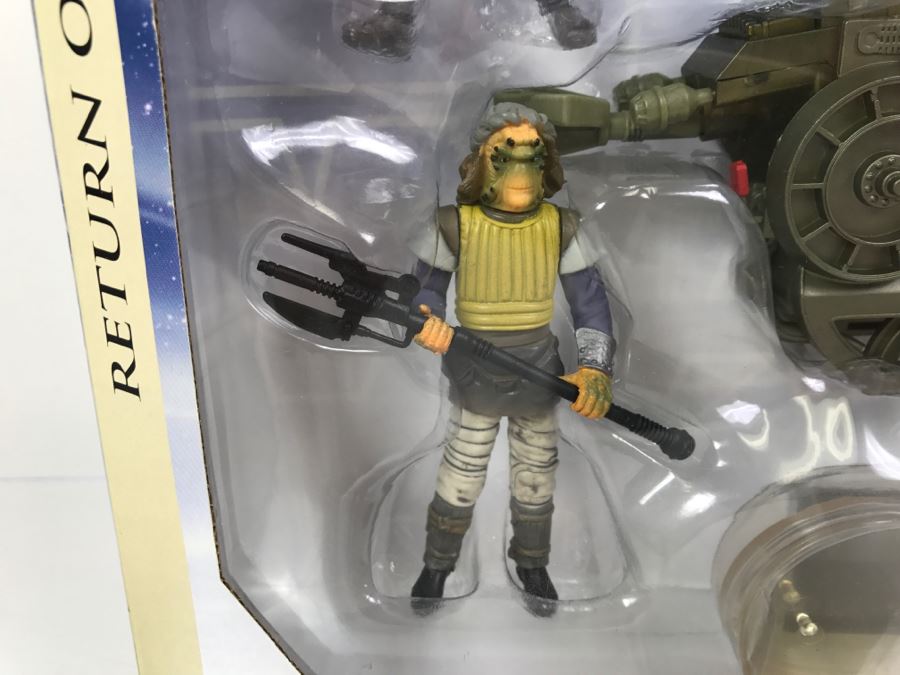 STAR WARS Return Of The Jedi Skirmish At Carkoon With Barada, Han Solo, Nikto Skiff Guard, and Klaatu Hasbro 2004 34511 New In Box [Photo 5]